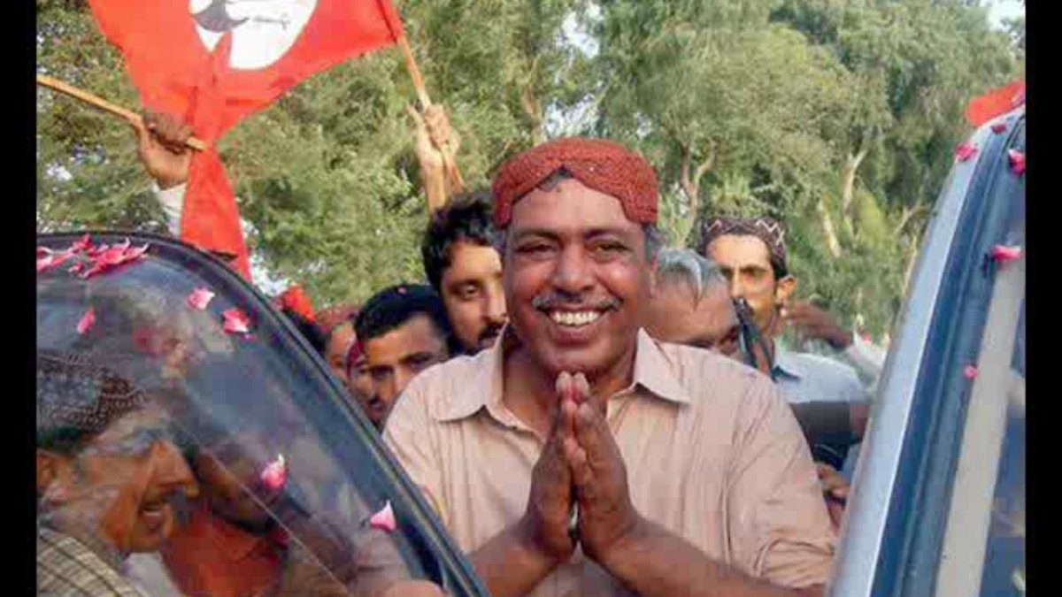 AsgharNarejoo's tweet photo. Napoleon had said, “It is the cause, and not the death, that makes the martyr.” Basheer Khan Qureshi fought for a noble cause. He is a martyr. And, martyrs never die.#ShaheedBasheerQureshi
 #ShaheedBasheerQureshi https://t.co/vjwkVBt3B0