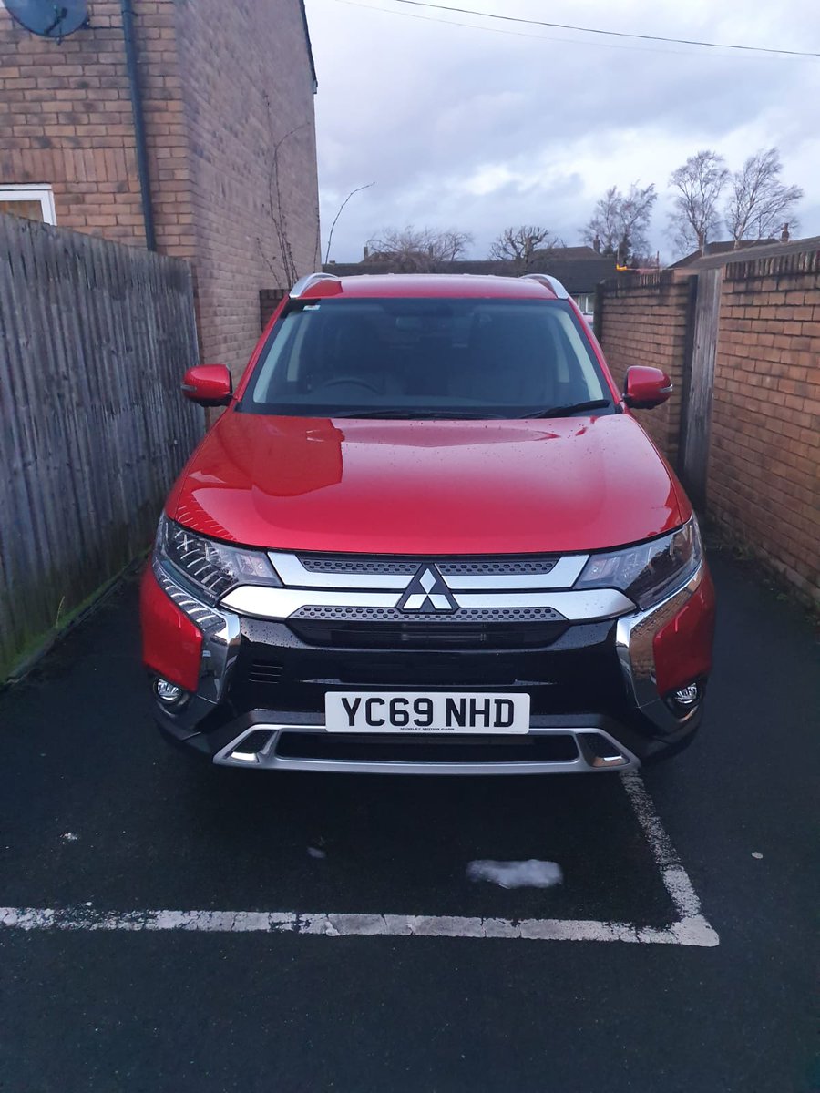 PeterGray88's tweet photo. @MitsubishiUK #ParkItBritain https://t.co/pekfjjyqgC