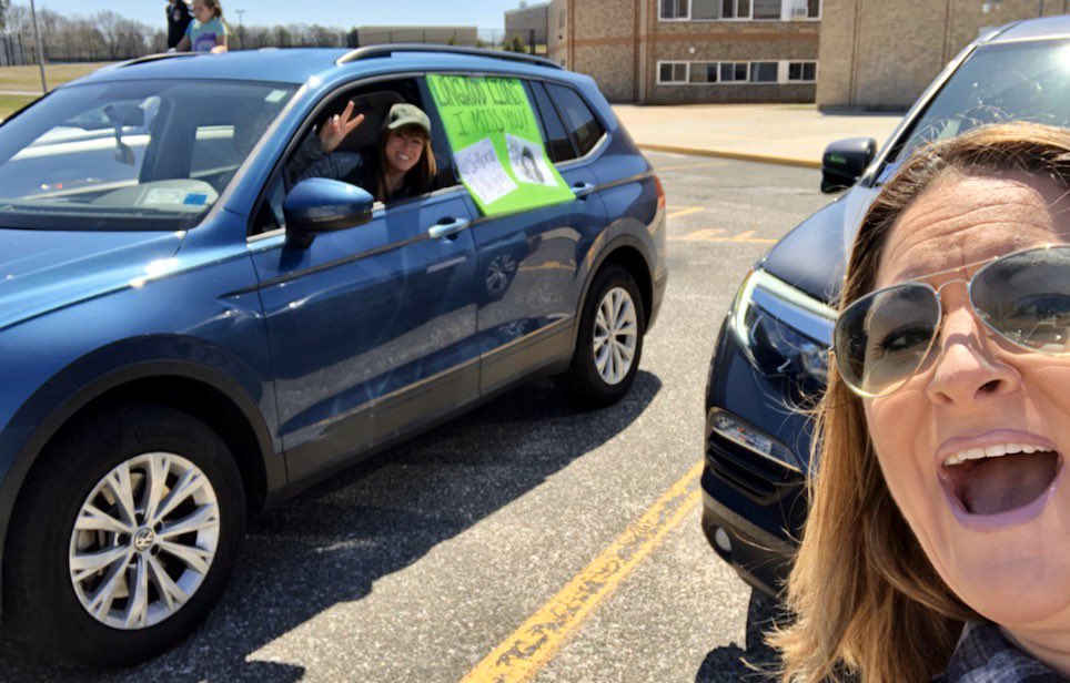 ReisertKristyn's tweet photo. Roll pride drive! #longwoodstrong https://t.co/4v0sTPxQDf