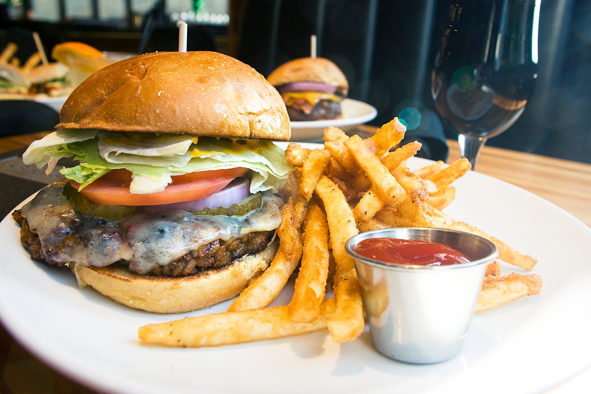 parkwaykc's tweet photo. Curbside and delivery options for lunch, dinner and drinks! https://t.co/x6jIb4SvGh

Mon-Sat: 11am-8pm
Sunday: Restaurant closed-Parkway liquor store open 11am- 5pm

Thank you for supporting local businesses during this time! #kansascity #kcfood #supportlocal #countryclubplaza https://t.co/N529tTskS2