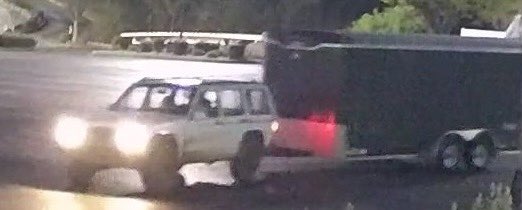 TprPriddy's tweet photo. We are requesting assistance in identifying the owner/operator of this vehicle that was used in the theft of a trailer. If you have any information connected to the identity of this individual please contact K.S.P. Post 3 at 270-782-2010. https://t.co/at1J5cMz1R