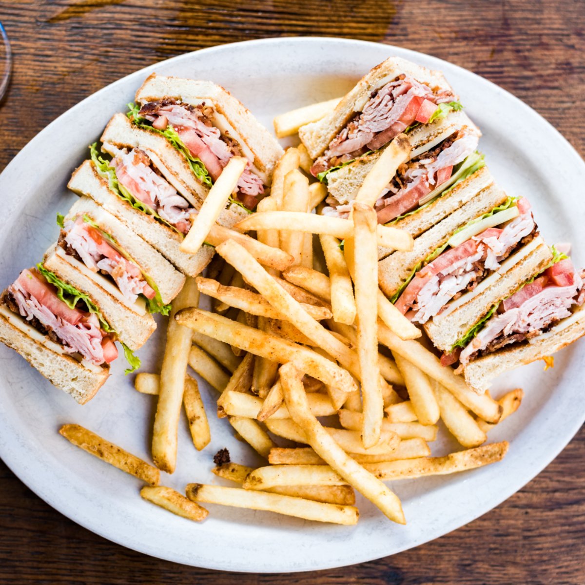 pressboxgrill's tweet photo. A delicious meal is only a carryout or delivery order away. Call us or order online to get yours going today! #eatlocal #dallasdining #downtowndallas https://t.co/lSKIOD1ccZ