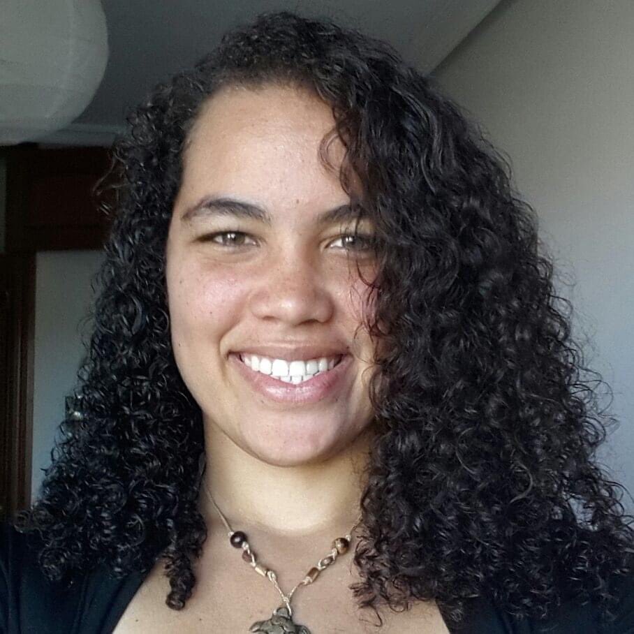 ICampos2000's tweet photo. Aos 30 anos, a bióloga angolana Adjany Costa acaba de ser nomeada pelo presidente da República para o cargo de Ministra da Cultura, Turismo e Ambiente de Angola. Eu vivi para ver este momento. Vai, Angola! ❤️🇦🇴 https://t.co/SJhlZiJEjV
