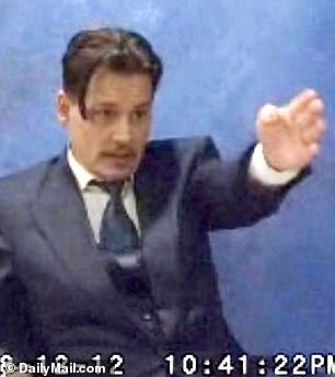 ReemDepp's tweet photo. #JohnnyDepp “Heard is not a victim,she is the perpetrator.She hit,punched & kicked me.She also repeatedly & frequently threw objects into my body & head,including heavy bottles,soda cans,burning candles,television remote controls & paint thinner cans,which severely injured me”🥺 https://t.co/Ft7WIppD4c