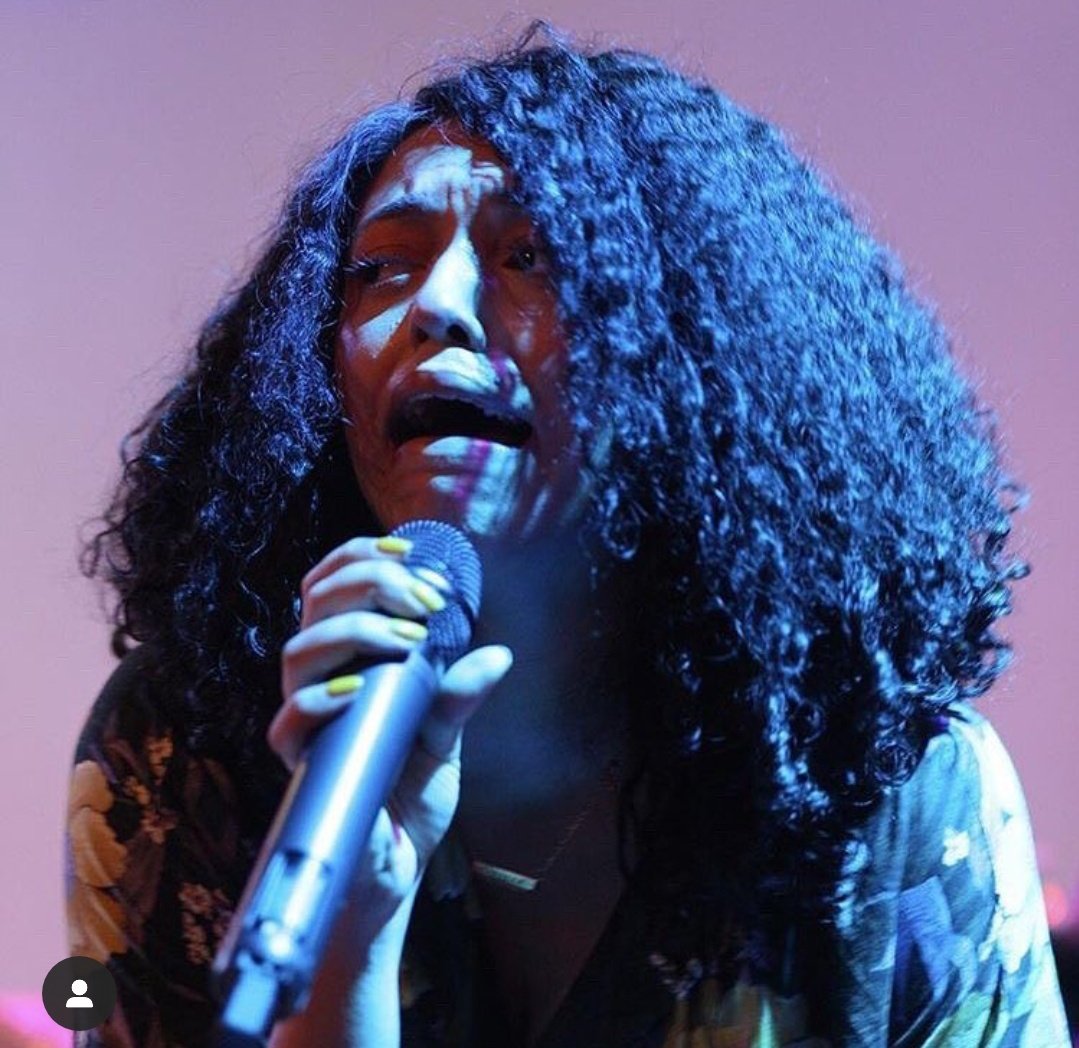 This picture of Mahalia still speaks
She is all of us lol