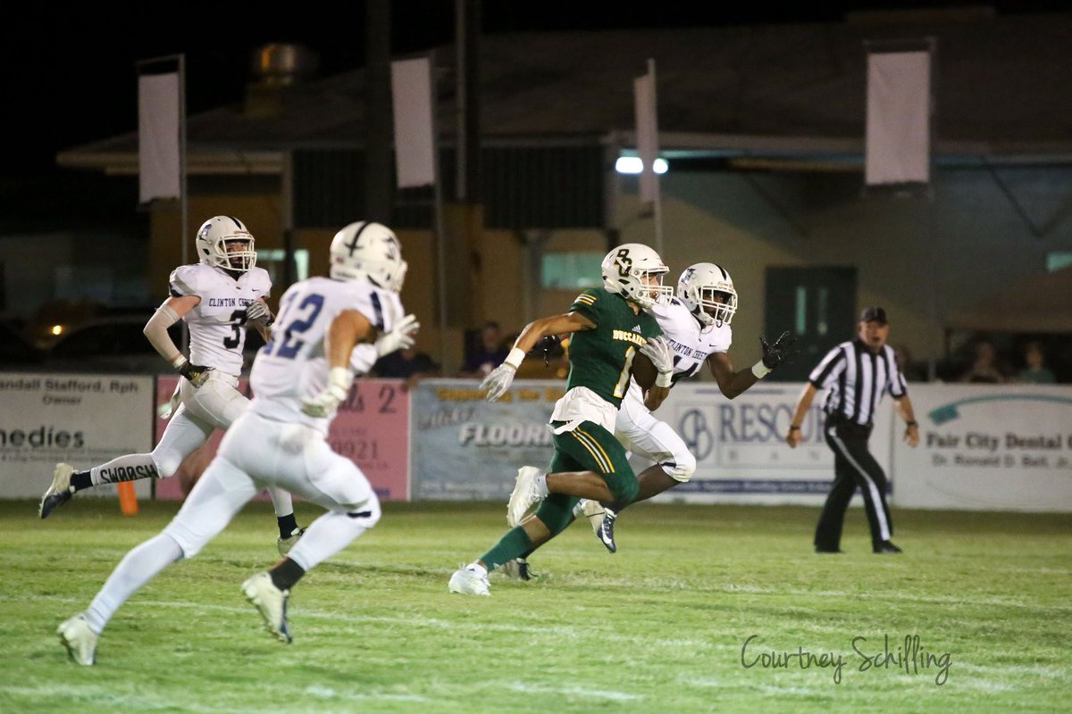 TheCadeKnight's tweet photo. Aye all senior athletes retweet with a few of your favorite pics from senior season #2020 #seniorszn https://t.co/HZdv2JStxi