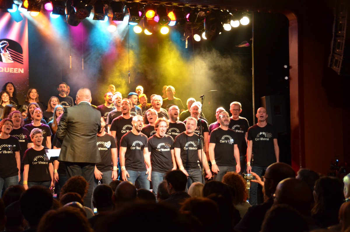 corvivace's tweet photo. Vídeo: concert íntegre del 10è aniversari del @corvivace a la sala @luzdegas el passat 11.2.2020 
👇👇👇👇

https://t.co/O9V28dv2fB https://t.co/9khhRdOI27