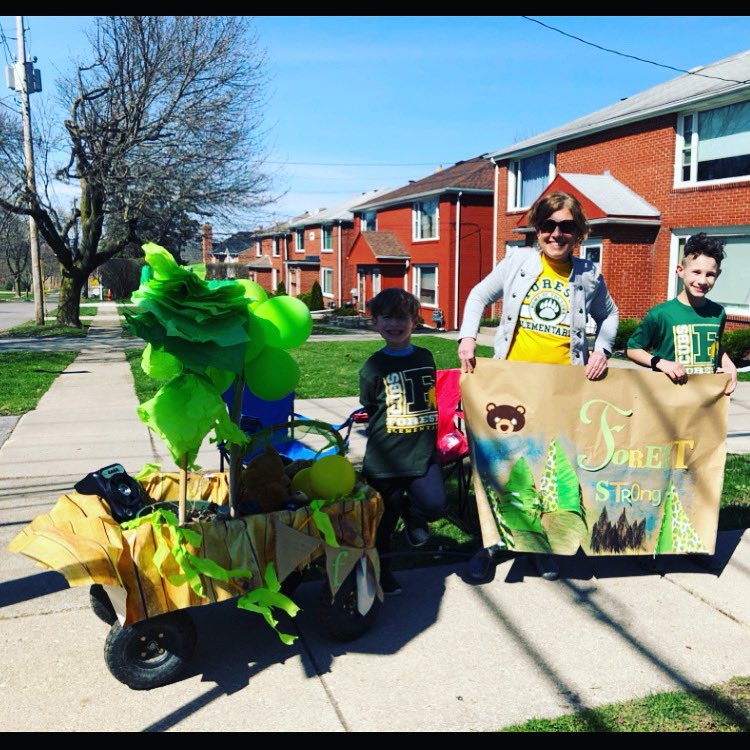 epbittar's tweet photo. Thank you @Forest_WCSD for this uplifting afternoon!! We miss all our friends and family!! #ForestStrong #MakerMondayChallenge https://t.co/uEBbPww2lU