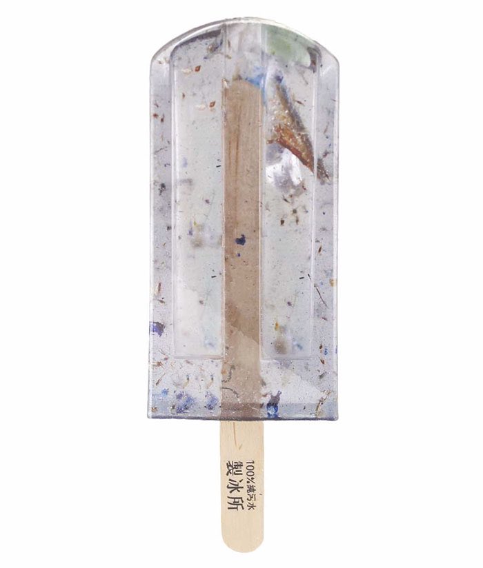 mqqqxim's tweet photo. popsicles from taiwan’s polluted water https://t.co/NxDJT0qsz8
