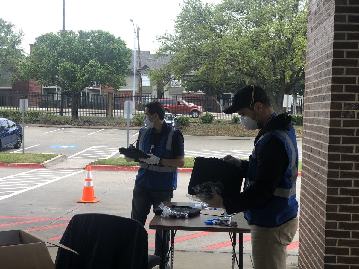 CShawntee's tweet photo. The first round of families came out today for loaner Chromebook devices. We are setting our students up for success! We will be deploying tomorrow too to approved students. Thanks Channel 8 for the @dvilletech story! #onlinelearning https://t.co/xgHJSTDD7q