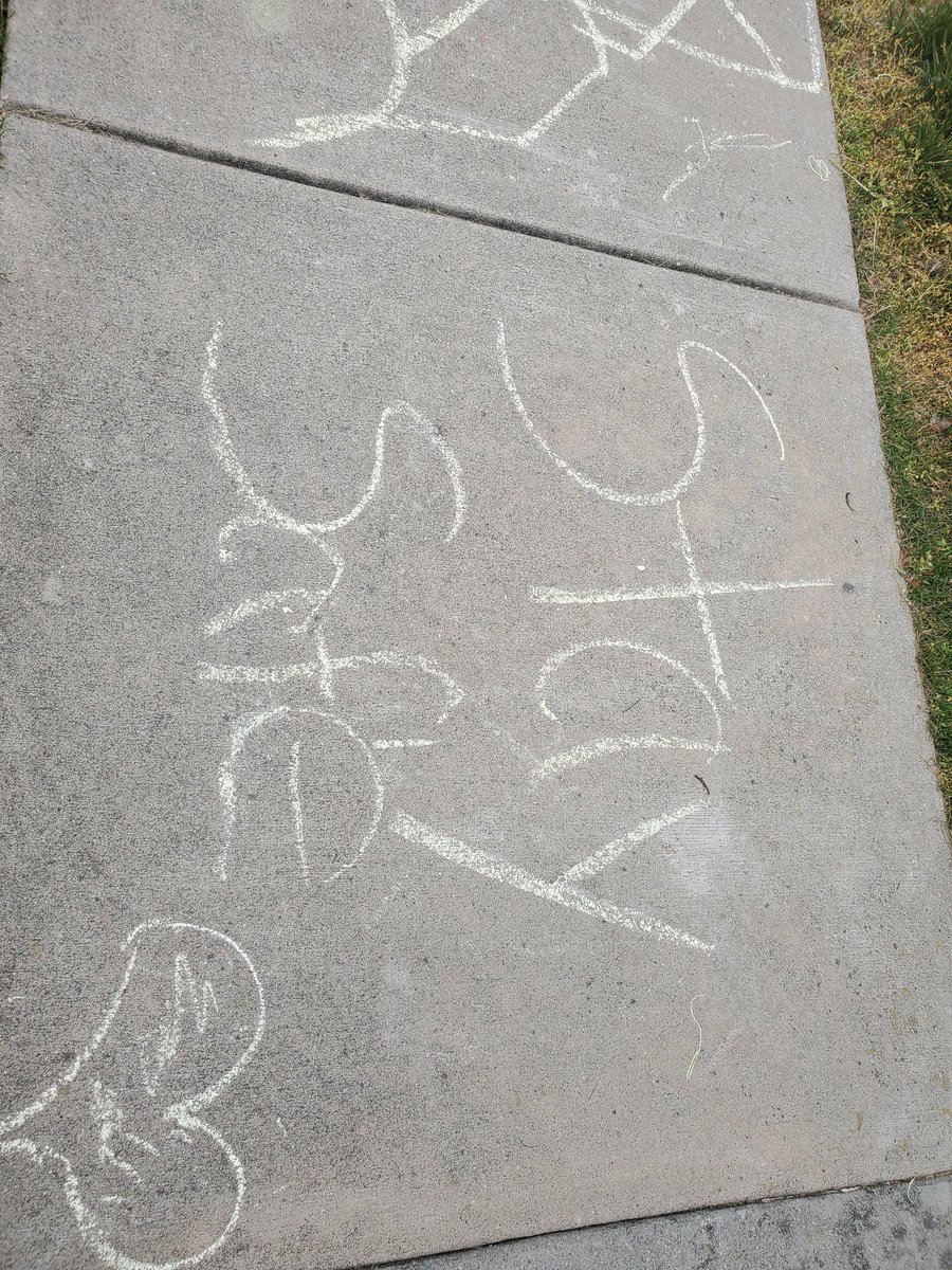 MentorIs's tweet photo. Seeing these drawn around our communities by our younger students puts a smile on my face. Stay safe everyone! https://t.co/TNZQNEVAYo