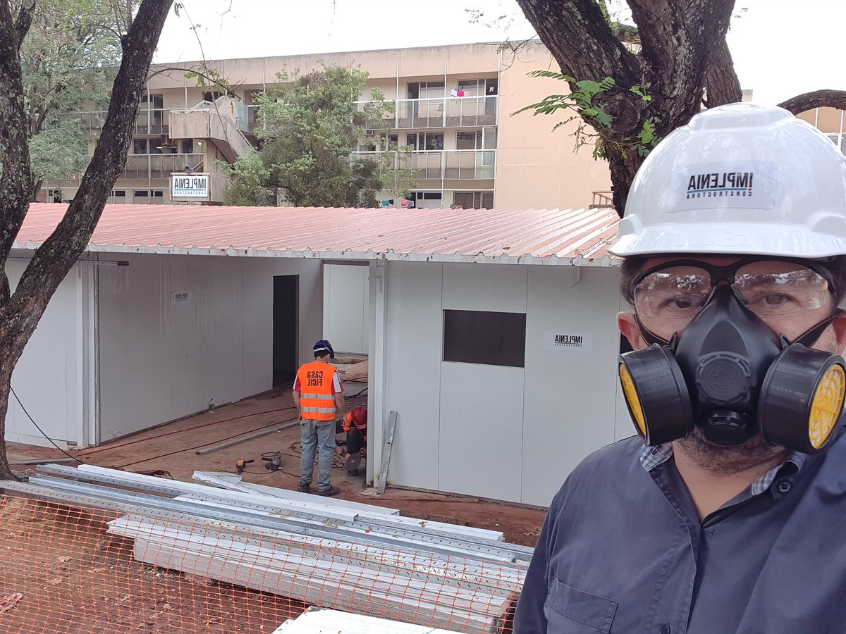 DiegoOvecha's tweet photo. Todo techado.. día 14... primera obra trabajo que me gustaría que nadie llegue a entrar.  #Covid_19 #QuedateEnCasa https://t.co/3pKukOYnQi