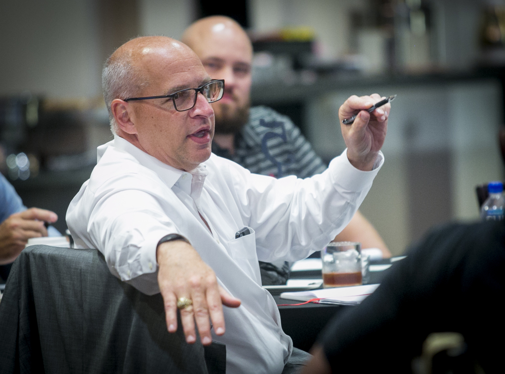 AscendMaterials's tweet photo. Congratulations to our CEO Phil McDivitt as he celebrates his five-year anniversary with Ascend. #OneAscend #BetterEveryDay #CustomerFocused #WeCare #Agile #WhyIAscend #AscendProud https://t.co/wkGWNOGAWr