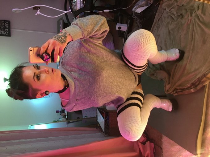 So.. I just finished a pay-per-minute #Skype show on #Skyprivate!  Who calls next?! 😂 https://t.co/BPzbnH9lwJ  https://t<a href="/tag/skype"class="tags">#Skype</a><a href="/tag/skyprivate"class="tags"><span>#skyprivate</span></a>