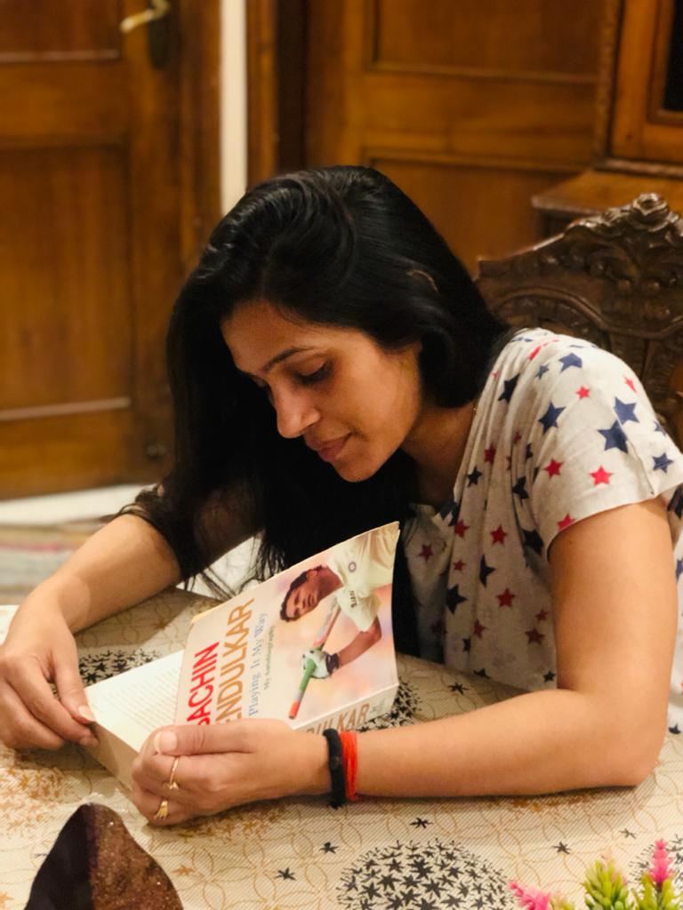 _PreetiPandey's tweet photo. #ReadingSachinTendulkar's
#PlayingItsMyWay
#MyAutobiography
#day13activity
#acceptthechallenge
#coronastaysafeathome
#kuchkaregaIndia
#tabhitojiyegaIndia
#21dayslockdown
#21activity
#21picupload
BIG DREAM and DEDICATION..Sachin Tendulkar...Its Our Master Blaster...@sachin_rt https://t.co/qOEim0x0ny