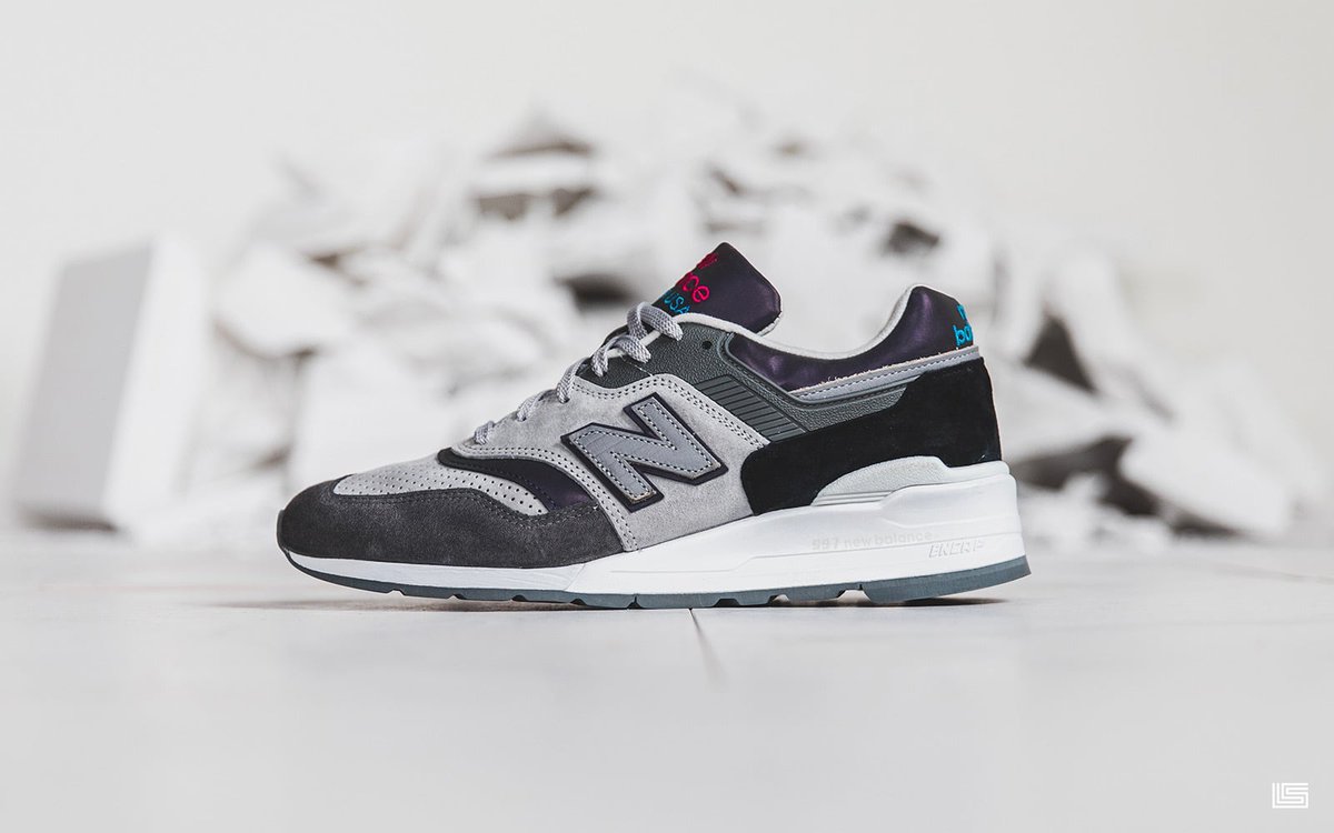 SOLELINKS's tweet image. Ad: DTLR Exclusive New Balance &apos;Greek Gods&apos; releases on Friday, April 17th at 10AM ET 

Details =&amp;gt; bit.ly/2XgvFSX