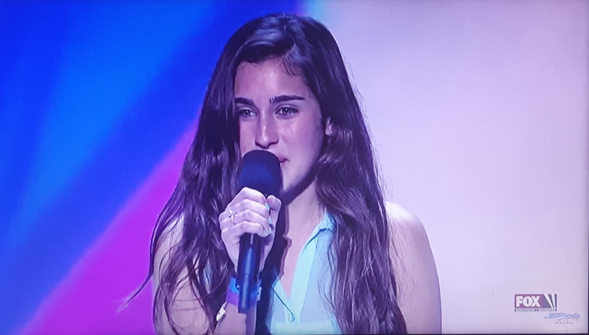 superduper2202's tweet photo. Rewatching @LaurenJauregui audition at xfactor. She is so cute!!❤🤗🙈
#xfactor2012 #laurenjauregui https://t.co/9r6CeKQqgI