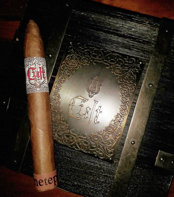 CultCigars's tweet photo. Travis R. Posted this photo. Thank for sharing! 
Cult Ometepe.
Join the Cult
#cultcigars #cult #botl #ometepe #nowsmoking #jointhecult https://t.co/rEIQ2VWsCY