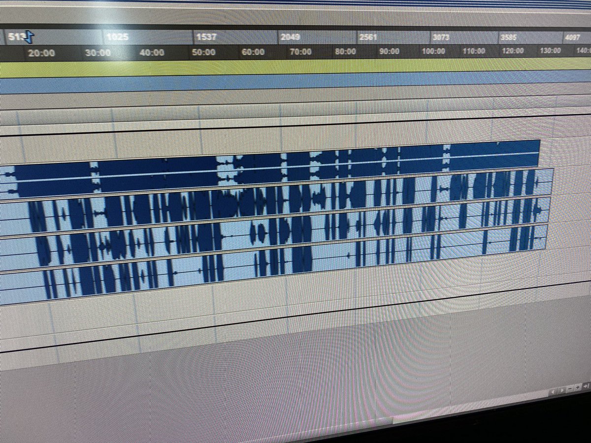 Continuing work on the new Live <a href="/FlyingColors/">Flying Colors</a> release (see my last post for visuals), pretty interesting seeing all 3 of our vocals for the entire show: top grid is the band/music, 2nd line is <a href="/casiomac/">Casey McPherson</a>’s vocals, 3rd line is <a href="/nealmorse/">neal morse</a>’s vocals and bottom line is my vocals 😎🎙