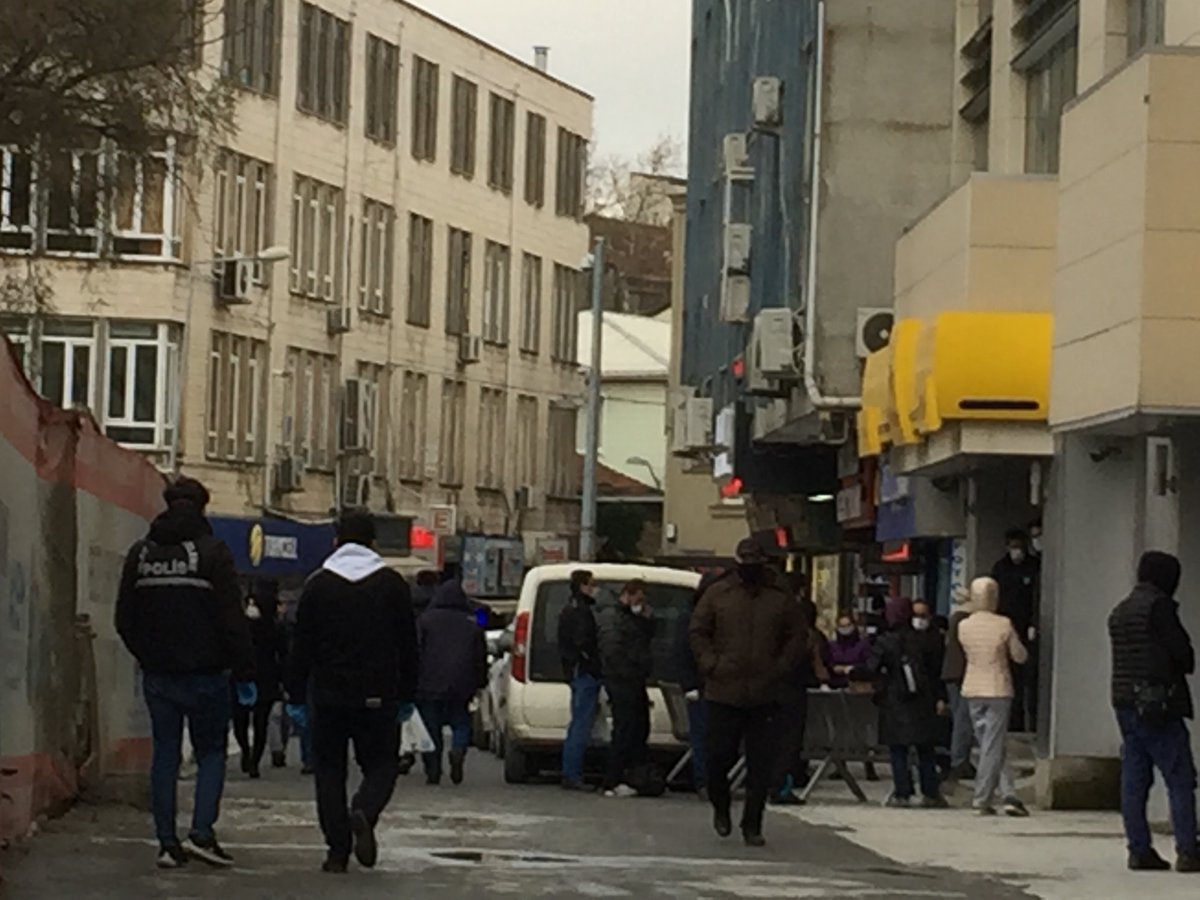 Gebze'de ürküten görüntüler.. Metrelerce kuyruk oluştu