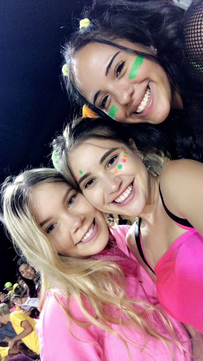 Alexissmunoz_'s tweet photo. Missing it :( #TigerPrideWeek @LosBanosTigers https://t.co/gJE4iX8p0z