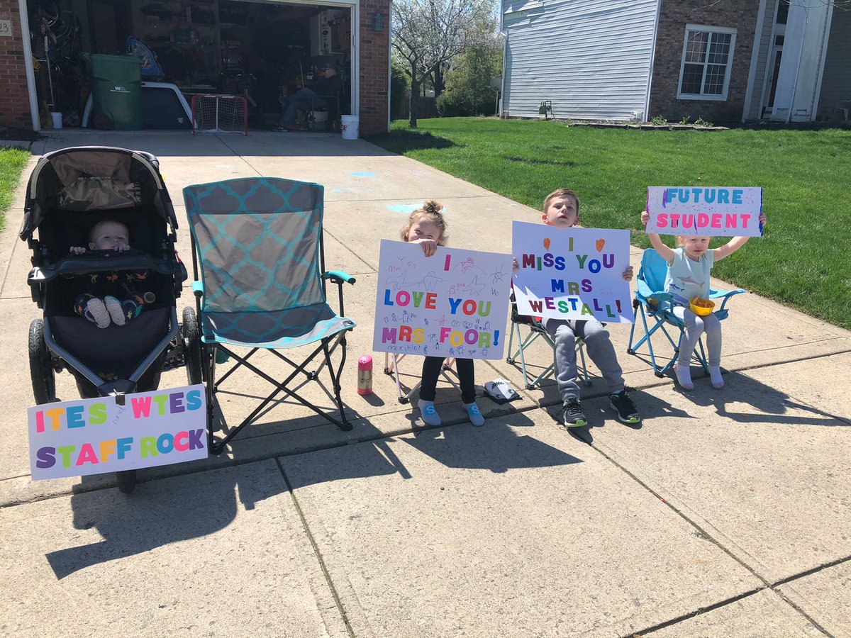 itesCWway's tweet photo. So much love and admiration displayed during the CW Staff parade. #InThisTogetherOhio #CWway #CWStrong https://t.co/v0ET58Ck2S