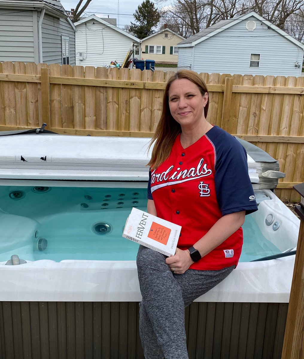 My favorite place to read!😍 <a href="/RidgeECC/">Ridge Early Childhood Center</a> <a href="/ForestRidge142/">Forest Ridge SD142</a> #engage142 #RidgeECC #ridgefamily2020