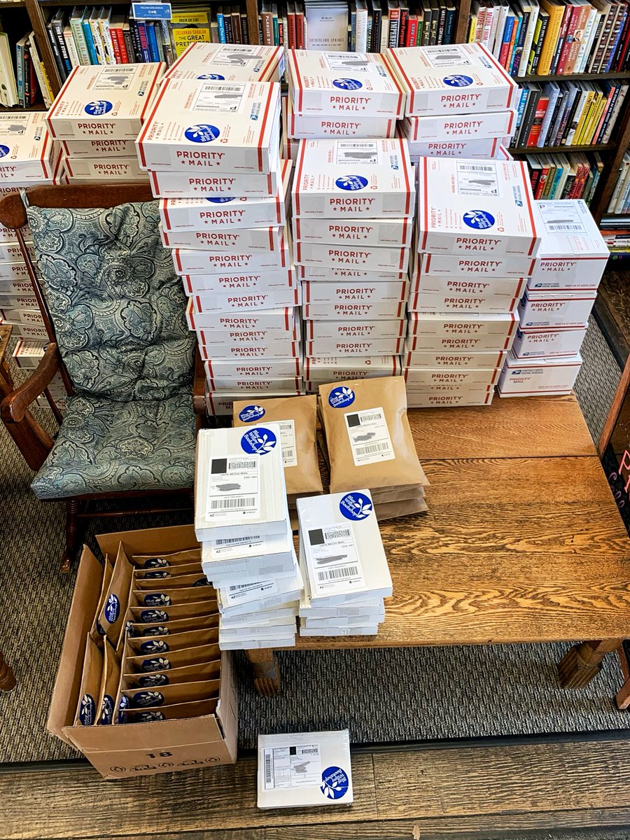 Blue Willow Bookshop tweet media