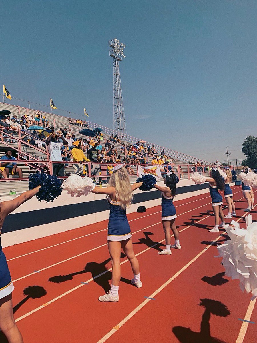WBU_Dance's tweet photo. We are missing the sidelines and all the fun we have cheering on the teams!! We can’t wait for the fall semester!! 💙💛#2teams1familysamedream #waylandbaptistuniversity #waylandstudentlife #wearewayland #pioneerproud #cheer #dance #wbuspiritfamily #wbuspirit #wbuathletics https://t.co/e9X6Vk0c4x