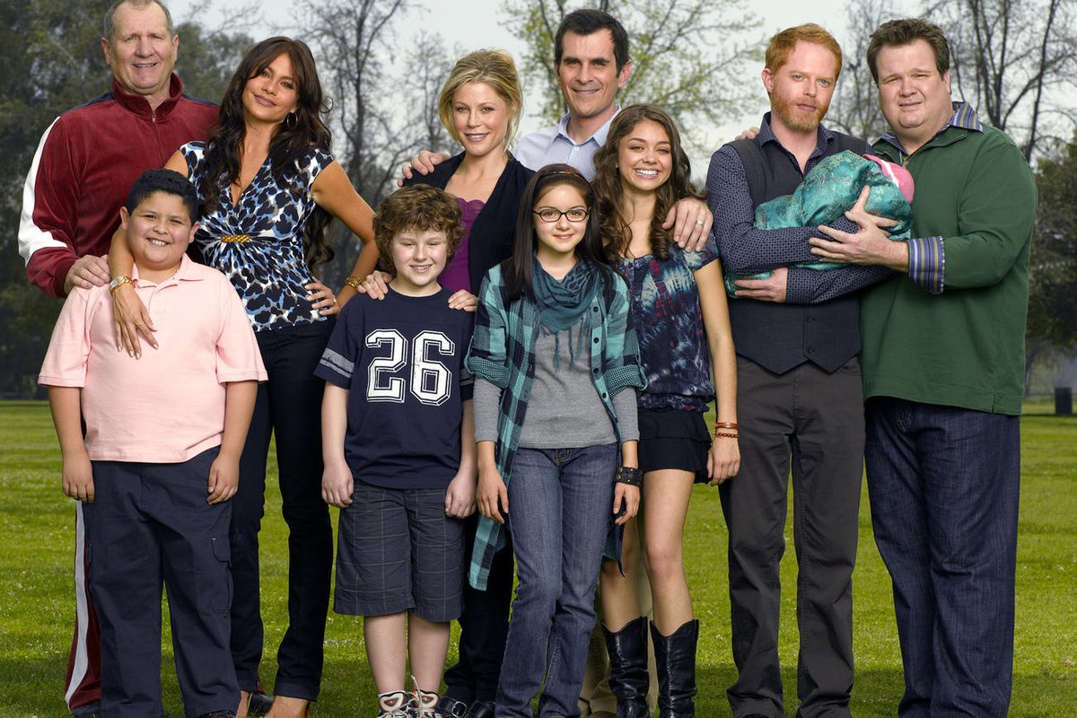 ModernFamilyWeb's tweet photo. Before we say goodbye to Modern Family, look back on some of the funniest quotes from the show: https://t.co/vZ7cuisb3j #ModernFamily https://t.co/dW5Vk3idjd