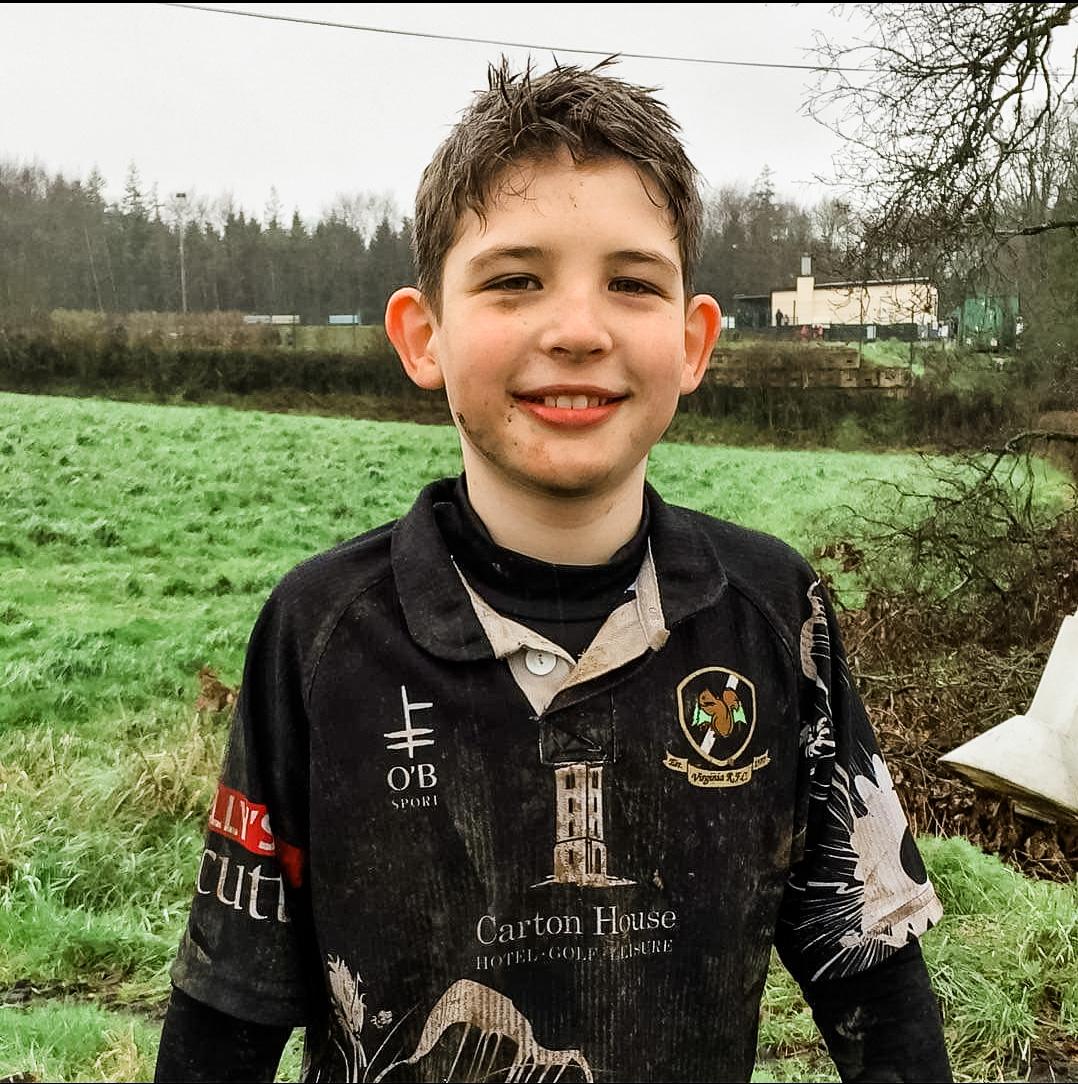 steviec1's tweet photo. This is Oscar. He’s 12 tomorrow and rugby mad. He’s staying safe and staying home, but he’s really missing training and playing rugby with his friends. A happy birthday message from his heroes would mean the absolute world to him. 💚🏉 @JamesLowe_03 @JohnnySexton @ConorMurray_9 https://t.co/ING9FiLTDG