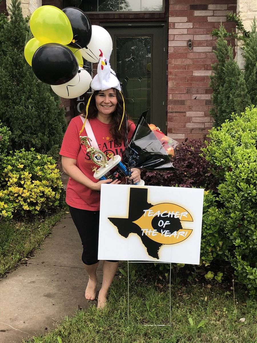 shenderson1120's tweet photo. Thank you for this recognition, as teacher of the year #CISDWalker @OfficialCISD I am honored and humbled🖤💛My #dreamteam is a big part of this! @missycollins25 @UrsulaNMendoza J.Wilson @Mrs_AmberW @ABrockBaker @MarisaCurtis https://t.co/cVEn3GYS1o