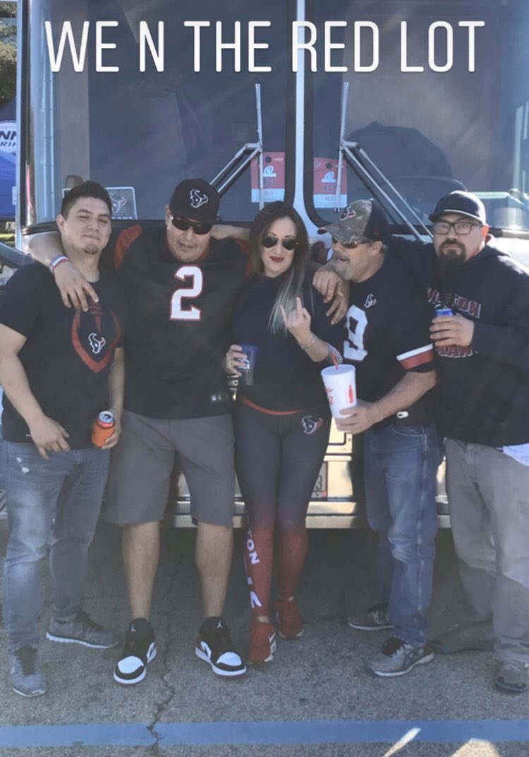 JA2Throwed's tweet photo. @abc13sports @HoustonTexans Win or Loss Every Home Game Tailgating At @nrgpark With Family &amp; Friends Is  Never A Dull Moment 
#RedLotHotShots #WeAreTexans https://t.co/8ACmADEDcw