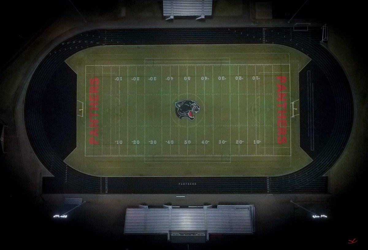 11cochrane's tweet image. Here are a few shots I took tonight at Lakeville North. In one photo you can see South’s lights in the distance. #BeTheLightMN