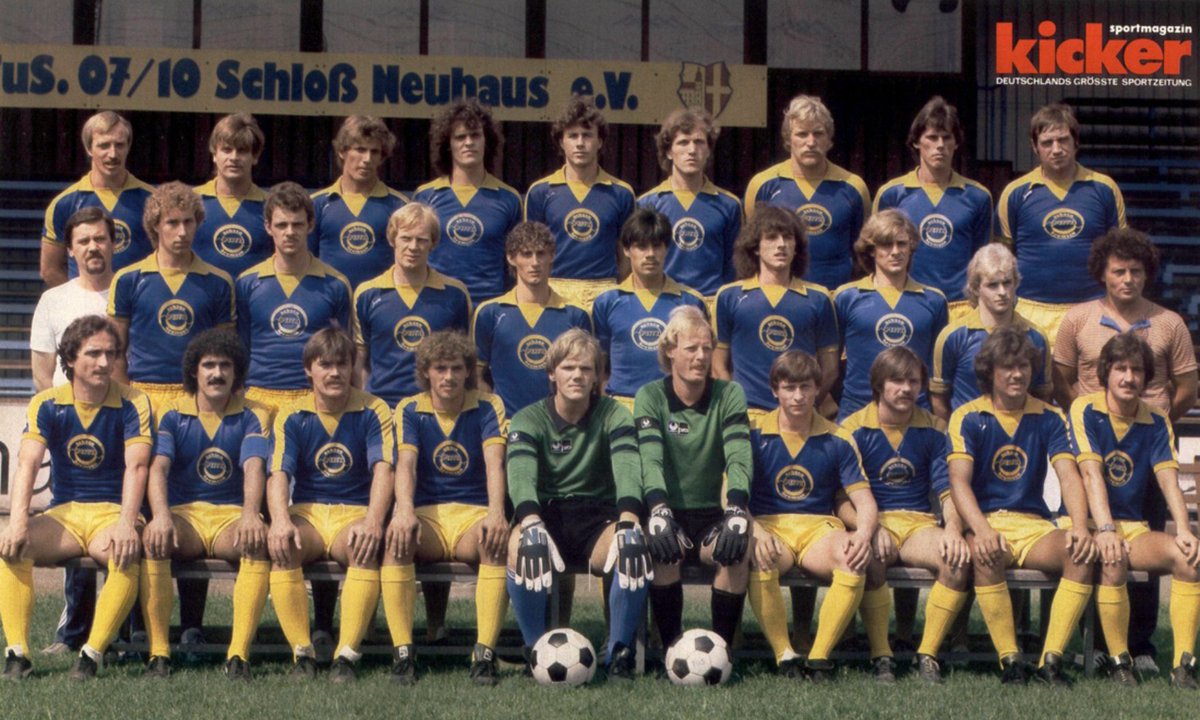 O TuS Schloß Neuhaus estreou na nona da 2. Bundesliga, o clube situado na Renânia do Norte-Vestefália jogou sua única temporada em 1982-82. Foi dissolvido em 1985, logo depois se fundiu com o Paderborn 07Foto: Kicker