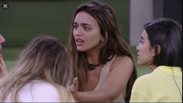 RodrigoBattist6's tweet photo. #BBB2O
#rafafalsa
#manuracista
voce Rafa, dita sim o que é certo ou errado, adora apontar os erros dos outros junto com suas amigas. https://t.co/yfOTRn755k