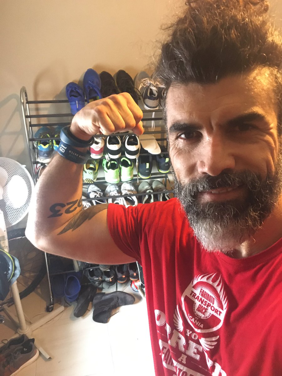 FranMasOne's tweet photo. #siquesepuede Media maratón conseguida (en casa). Se la dedico a todos aquellos que no lo estén pasando bien por alguna circunstancia, en estos momentos que nos ha tocado vivir. Llenemos el mundo de energía positiva. #energiapositiva https://t.co/SQMhGwLOBK
