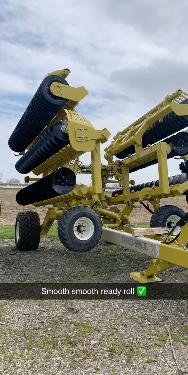 crich961's tweet photo. Spring has Sprung with a busy day today! @Case_IH #TM255 dialed in and @DegelmanInd #Protill26 blade change and ready for delivery Wednesday @LiveWorkGrowCIA @MPSchmidtAG @JimKappel https://t.co/W7UrDAGTwD