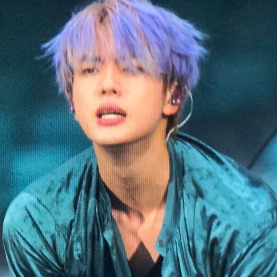 seokjin’s wet hair is THE cultural reset ; a thread