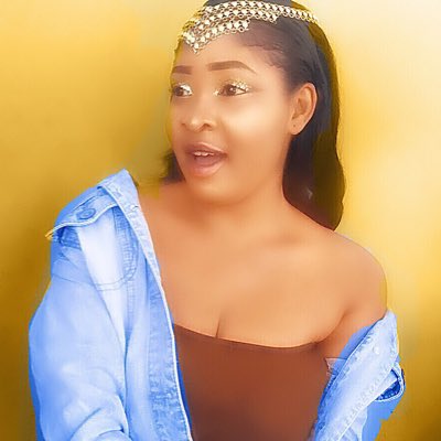 QueenSancha3's tweet photo. #NouvellePhotoDeProfil https://t.co/vjFTdKEB8J