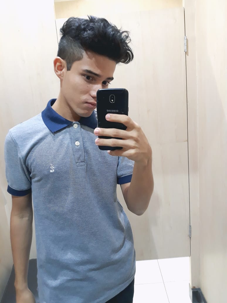 883389371s's tweet photo. Tengan cuidado con este tipo(es mayor de edad) él tiene HERPES Y SIFILIS y anda pegándoselas a los manes.. a un conocido le pego esa enfermedad y después cambio de número, asique ojo si te chatea x Grinder o otra red social, el frecuenta x cocle.. CUIDADO!!! https://t.co/QpwnkUmxlv