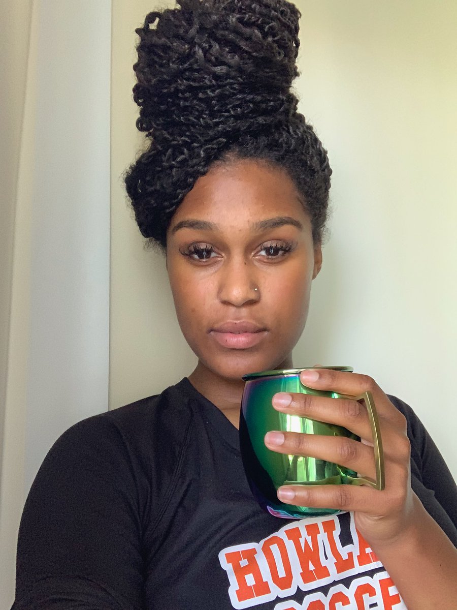 na_pier's tweet image. 2020 is showing that this is a Self-Love year. Really taking the time to work on you! Developing great skin, hair, nails, education, health, cleaning, and all together self love routines. And mastering being the BEST YOU and finding who you are. #StayHome  #Covid_19 #DailyTea