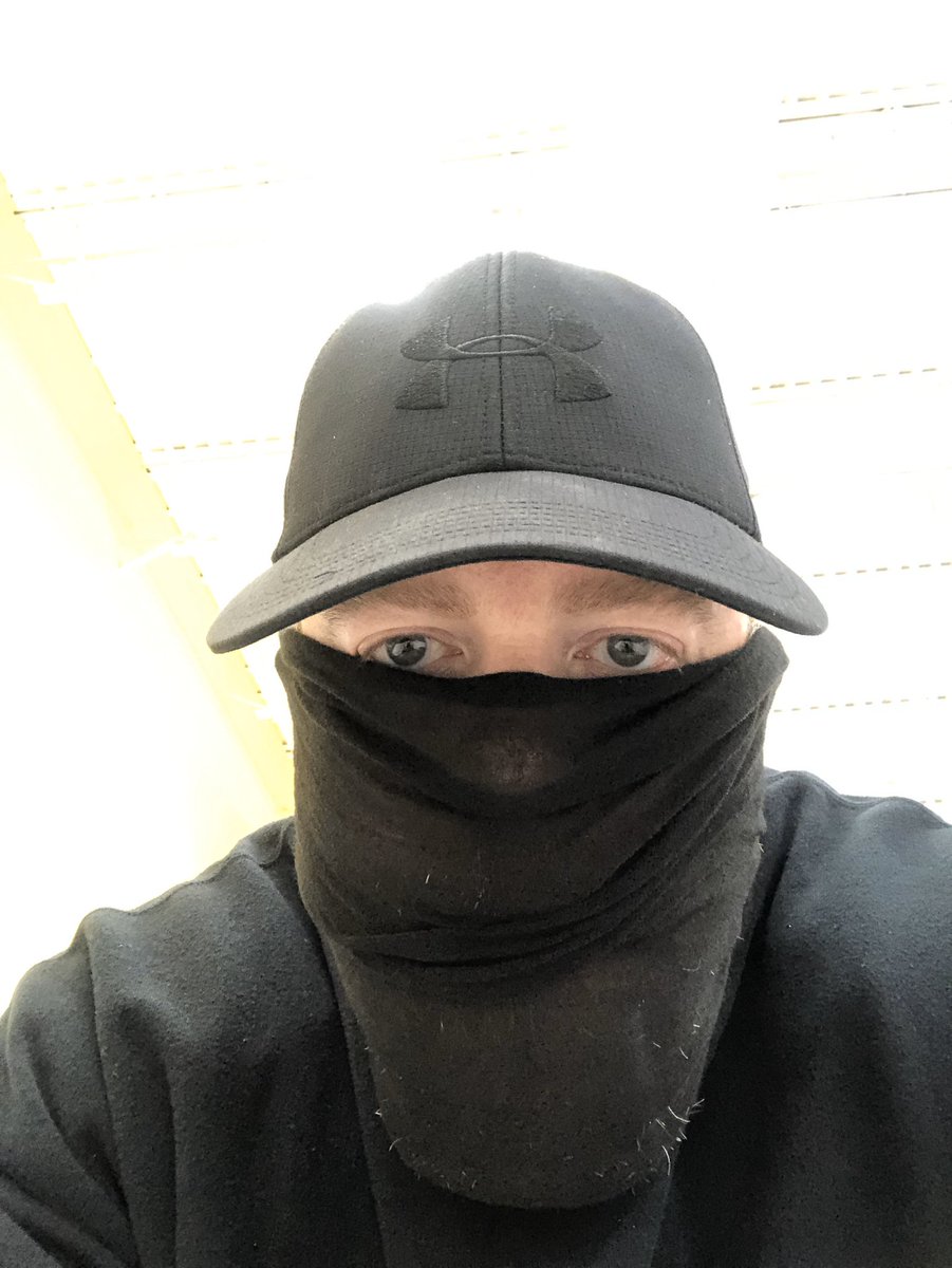 Coach_BHamilton's tweet photo. @coachtf @NealBrown_WVU @SandyB_PSUAD @CoachDykesSMU @CoachRobLikens My current #MaskForMankind lacks the logo and creativity but challenge accepted!! Tomorrow I step my mask game all the way up! https://t.co/aTTfBIY8ov