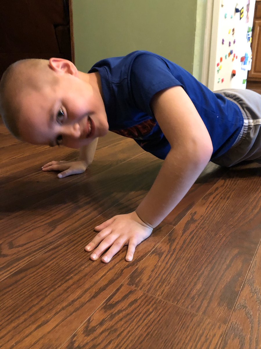JustCanello's tweet photo. Doing his wide armed push-ups for PE today!
@WI_PhyscialEd  @SeamanSchools https://t.co/gJM0xW4SzW