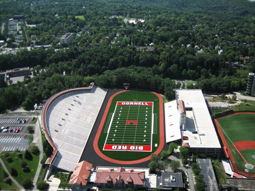 KitnaJalen's tweet photo. A big thank you to @CoachSatBhakta for an offer from Cornell University!! 🔴⚪️ #GOBIGRED #ivyleague Jer 29:11-13 https://t.co/bLWoSHXtod