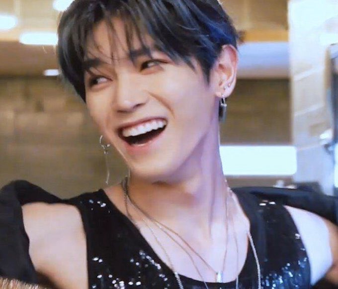 taeyong smiling, a thread to cheer u up