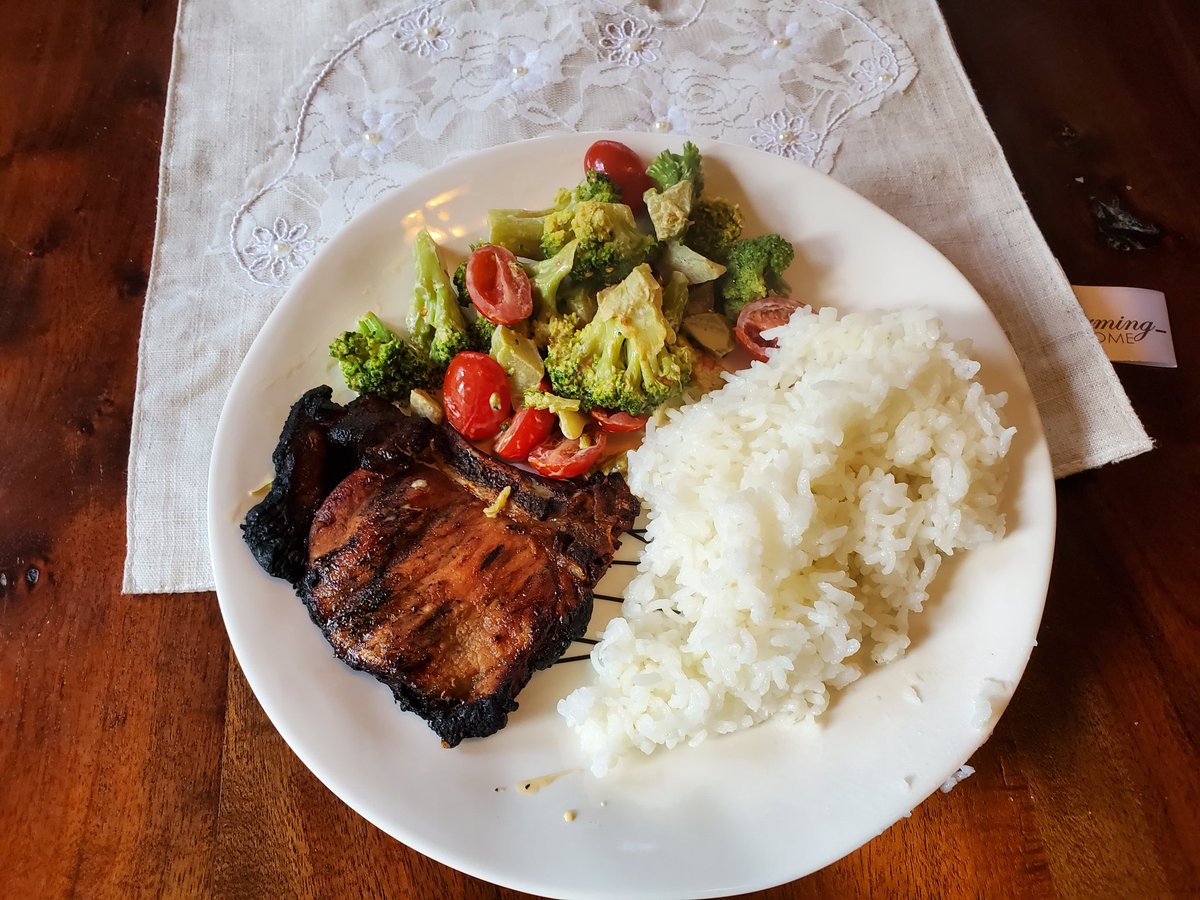 Tonight's dinner grilled pork, veggies, and rice! So delicious! 
#DAWGPoundDinnerChallenge <a href="/cjay0908/">Charmaine Johnson</a> <a href="/Kirkbranson/">Kirk Branson</a> <a href="/DaleB1/">Dale S. Brown</a> <a href="/404girl/">Betsy Francis</a>