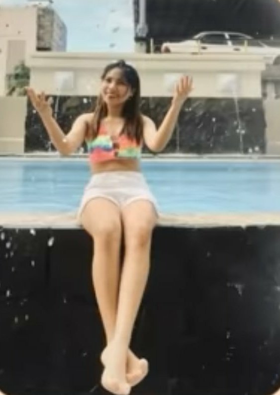 Lyzarose4's tweet photo. Ito tinawag nila na chakadal hahaha mahiya nmn kau ni hnd nga kau siguro nangalahati sa ganda at sexy ng bata. https://t.co/UivJGBxZfT