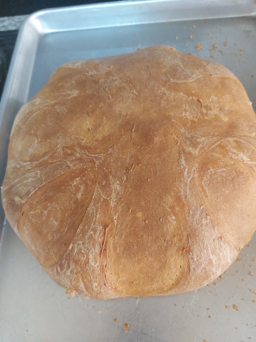 kapitamm's tweet photo. Pan casero para la cena. https://t.co/IBNymhmK3q