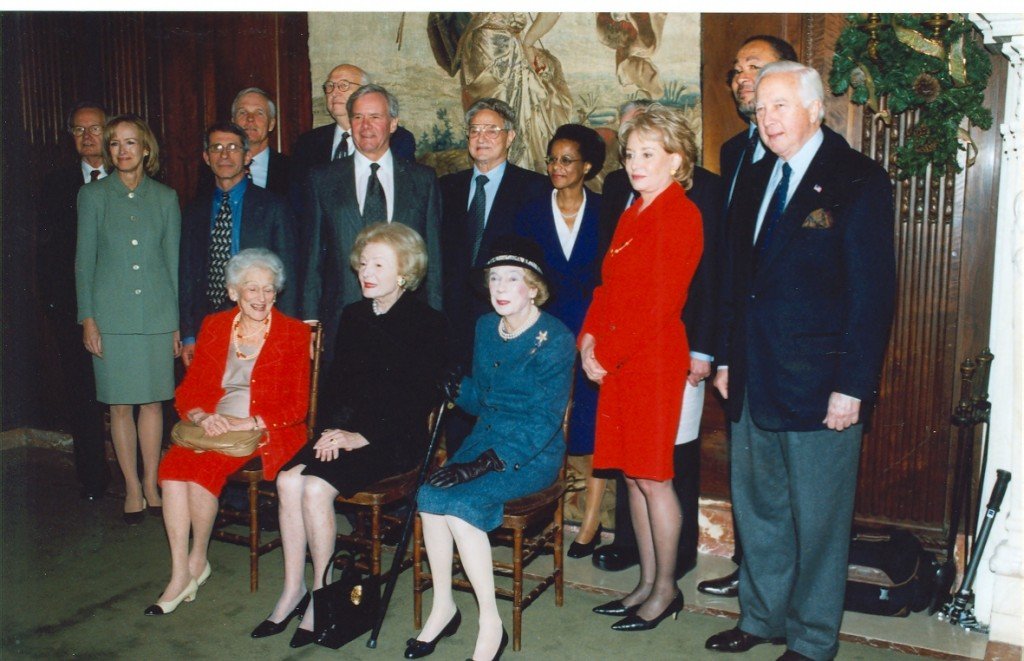 WOW: A high-level source just sent me this photo, says that it shows Dr. FAUCI with George SOROS and Bill Gates' father among others. Source says it's from 2001. Fauci identified as man third from the left